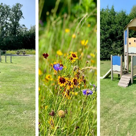 Near With Garden Дом отдыха *