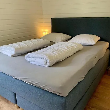 Near With Garden * Sint Maartensvlotbrug